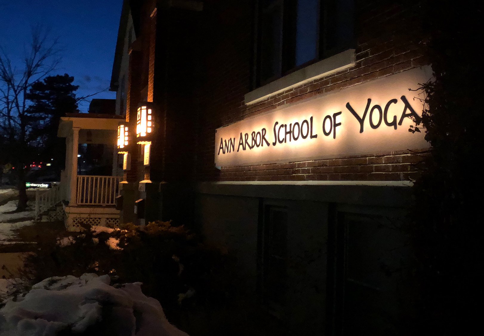 A2 yoga school.jpg