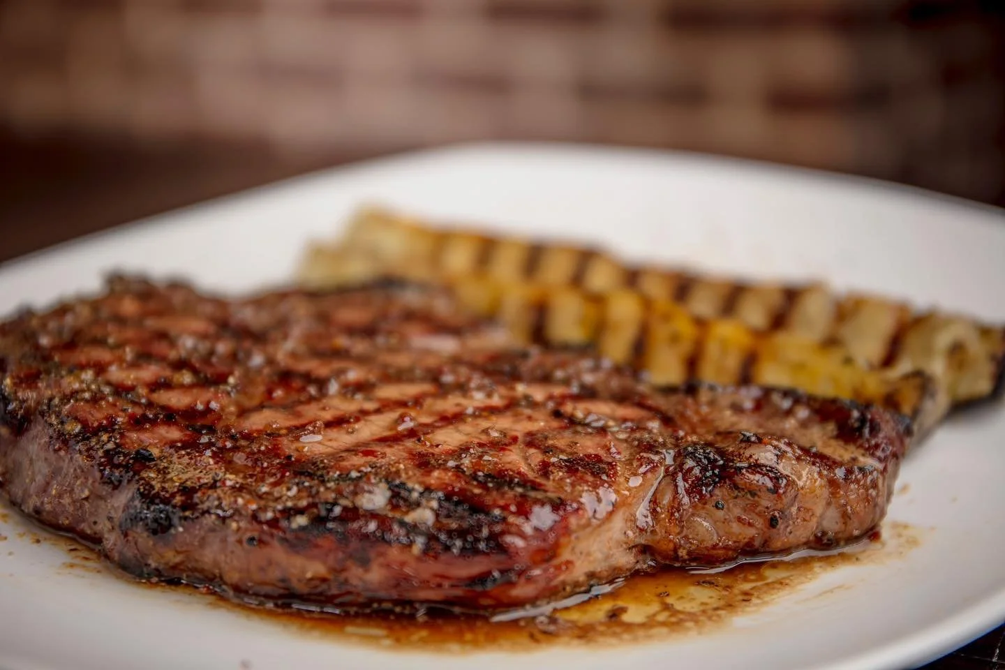 Indulge in the Rich Flavors of Rustico Wood Fired Grill &amp; Wine Bar This December