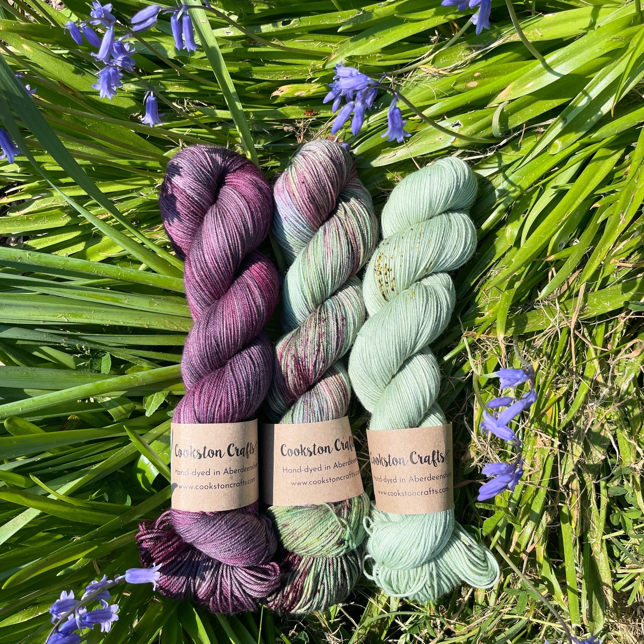 Aubergine, Thistle and Eucalyptus looking gorgeous in the sunshine! These would make a gorgeous 3 skein project and they are available to ship out now. 

#handdyedyarn #cookstoncrafts #yarndyer