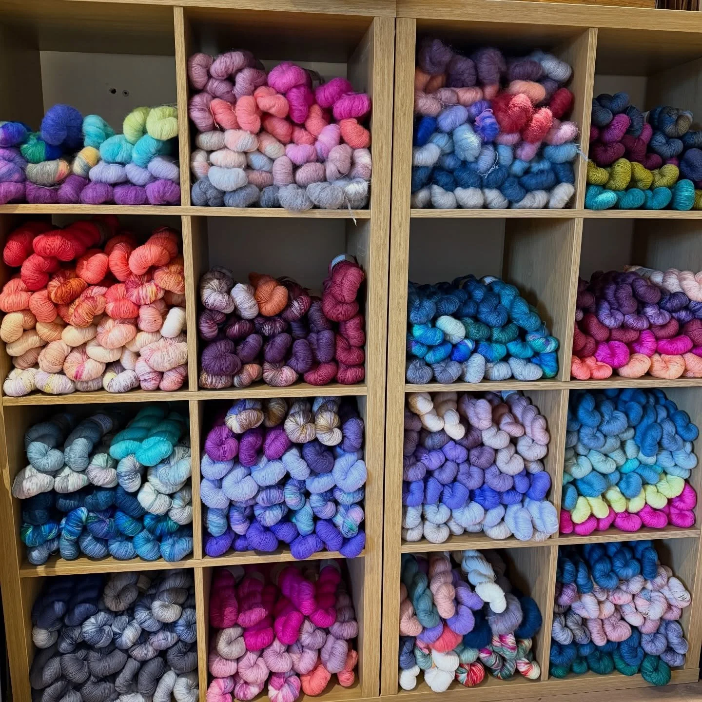I&rsquo;m slowly beginning to put my new craft room together. 

The yarn has been unpacked and I&rsquo;ve processed my first few orders - the only thing I have outstanding at the moment are the January Treat Boxes which are due at the end of the mont