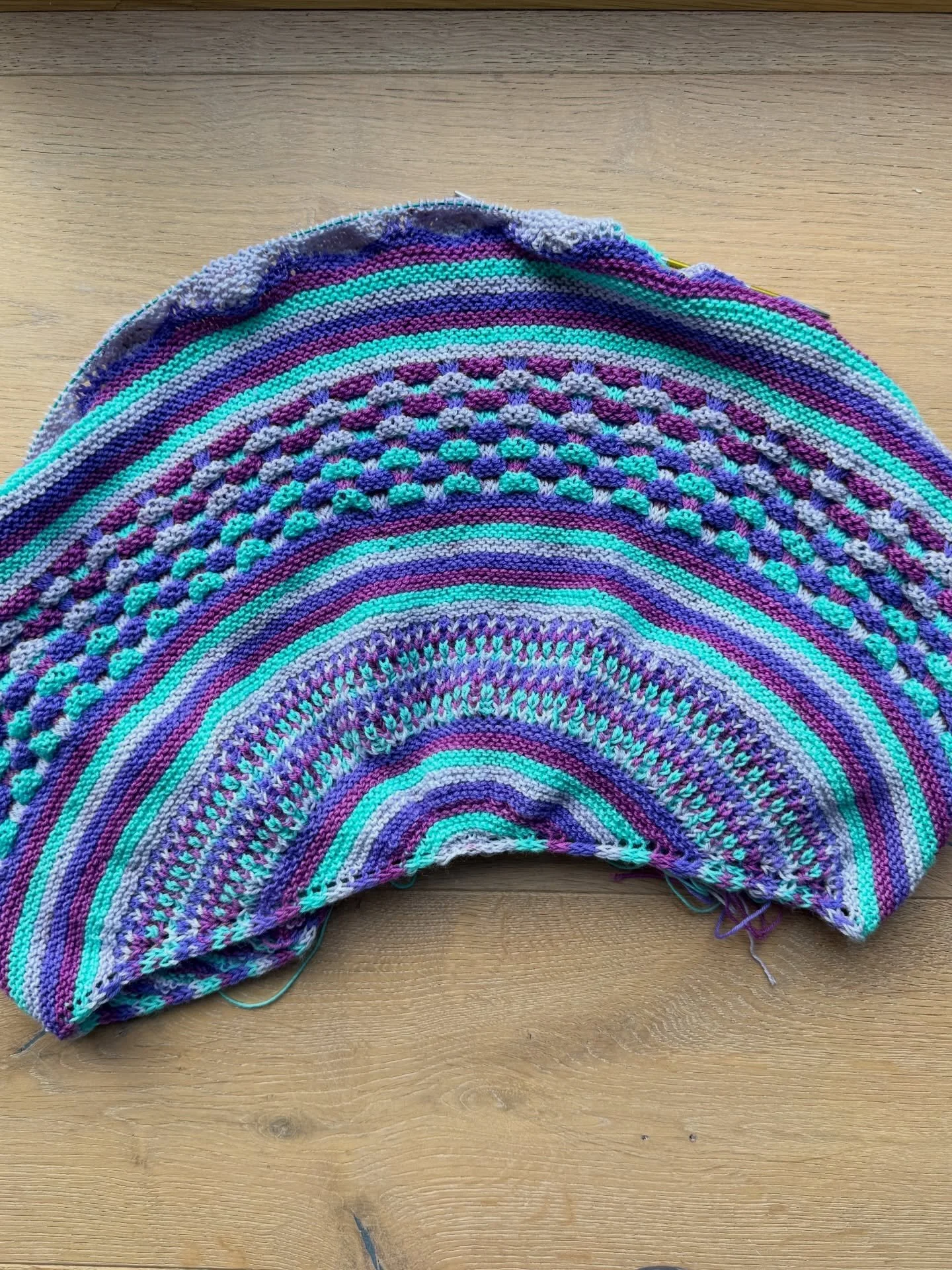 I met @hoppyjnr today and Hannah shared her #hiberknits #icelandscapeshawl with me which uses Lilac, Violetta, Aqua and Heather Bud

I&rsquo;m getting there with the new dye space and workroom - the electrics went in for the oven today! 

I&rsquo;m n