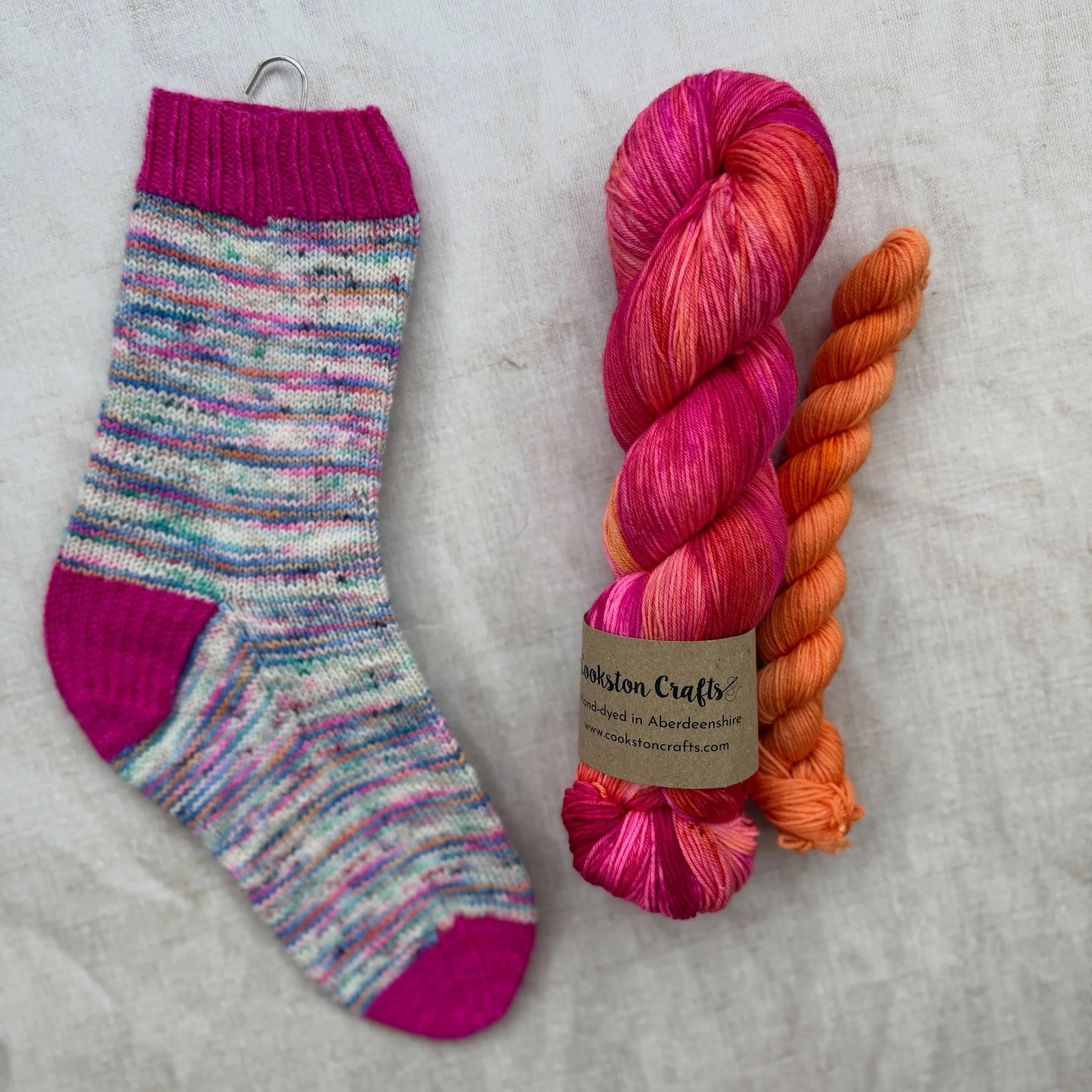 I&rsquo;ve put together a few sock sets with lonely skeins of yarn that are the last one in a batch and then a bundle of 3 inspired by the northern lights. 

All discounted and available to order right now. 

#socksets #sockknitting #sockyarn