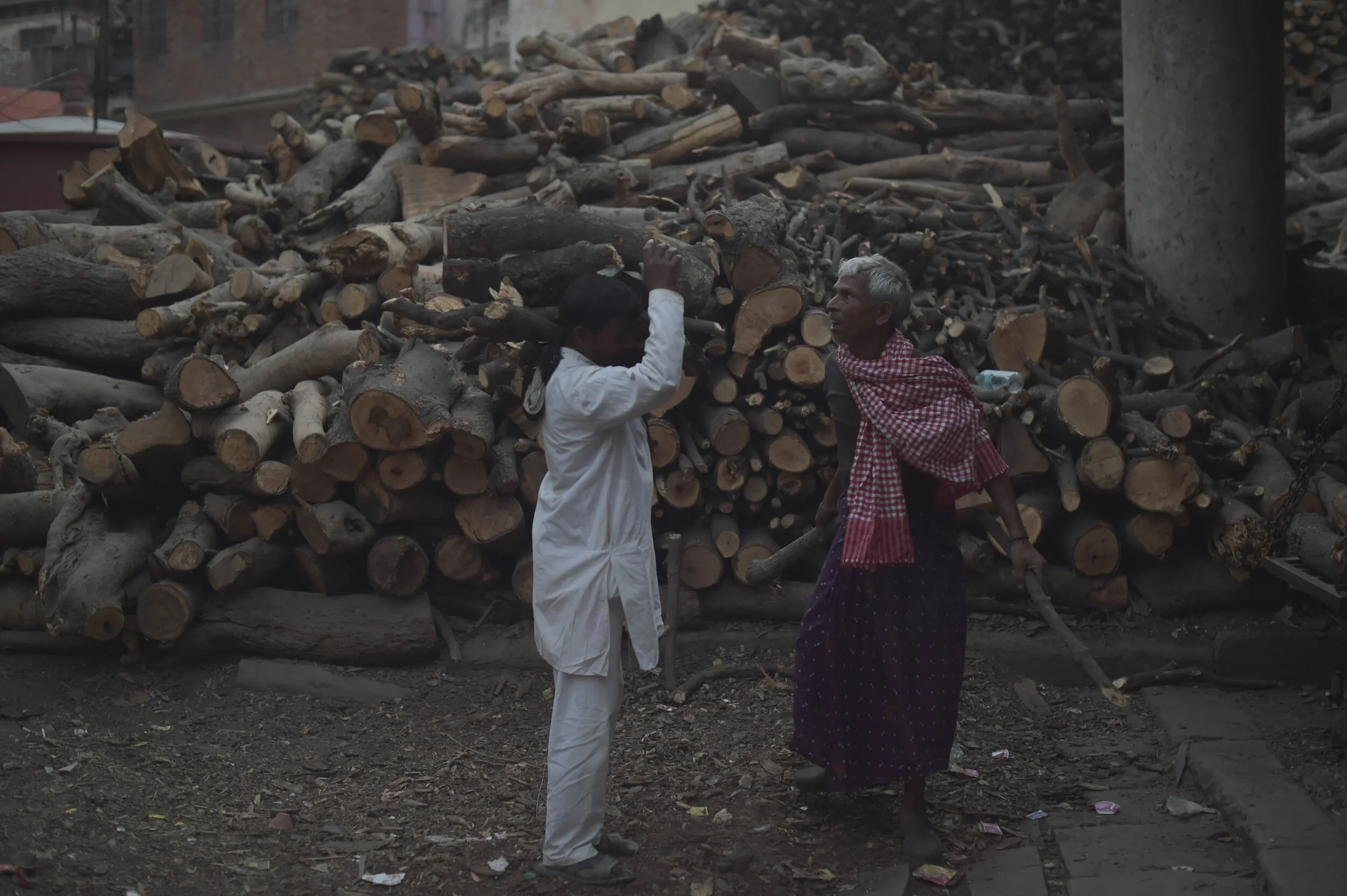 Death On The Ganges | Tobin Jones | Varanasi, India
