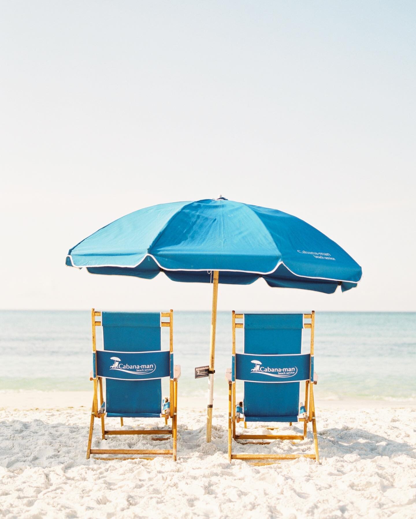 Beach for two, please! 🩵 Craving the sunshine and sandy toes extra today! 
.
.
.
#30a #seasideflorida #beachonfilm #filmphotography #filmphoto #summerdays #beachphotography #rosemarybeach #summeronfilm