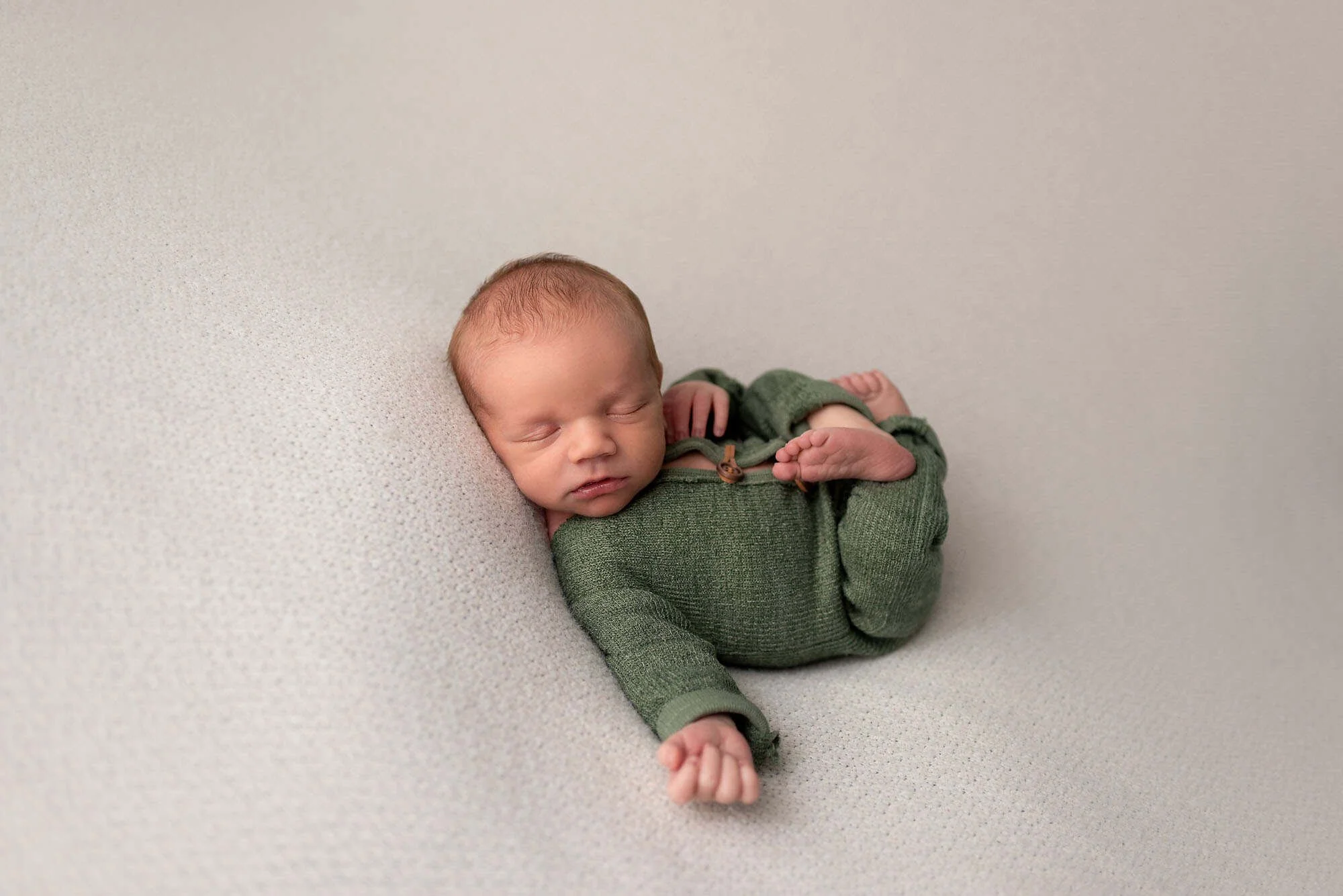 HLugg-2026-Newborn-11 copy_1.jpg