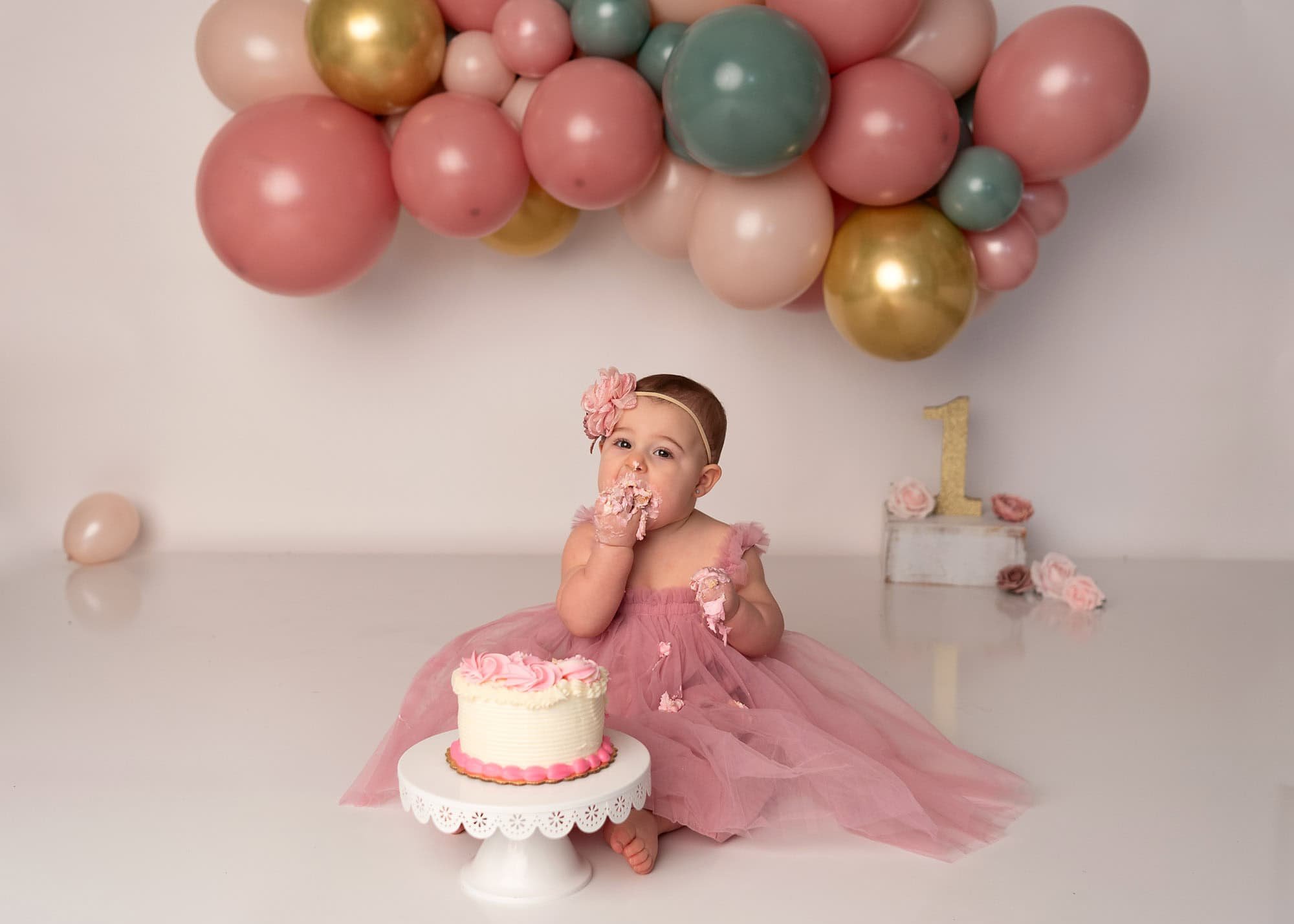 EHorn-2026-CakeSmash-33 copy.jpg