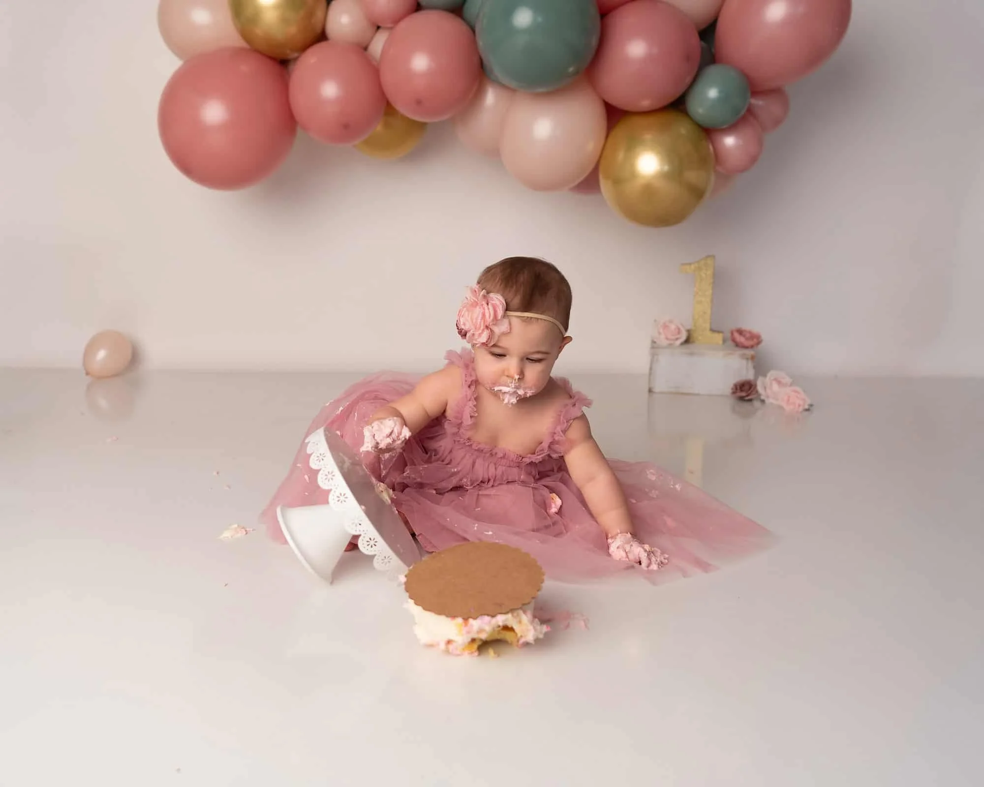 EHorn-2026-CakeSmash-39 copy.jpg