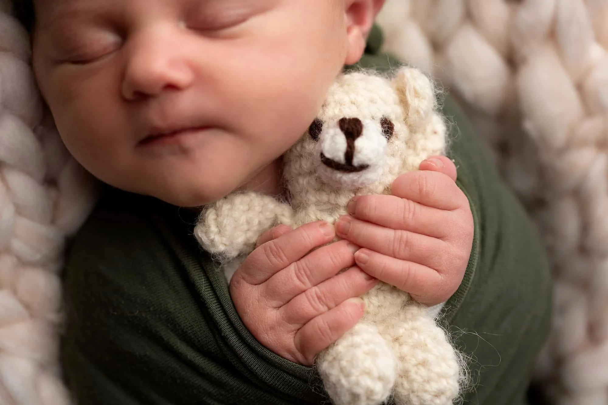JFel-Newborn-13 copy.jpg