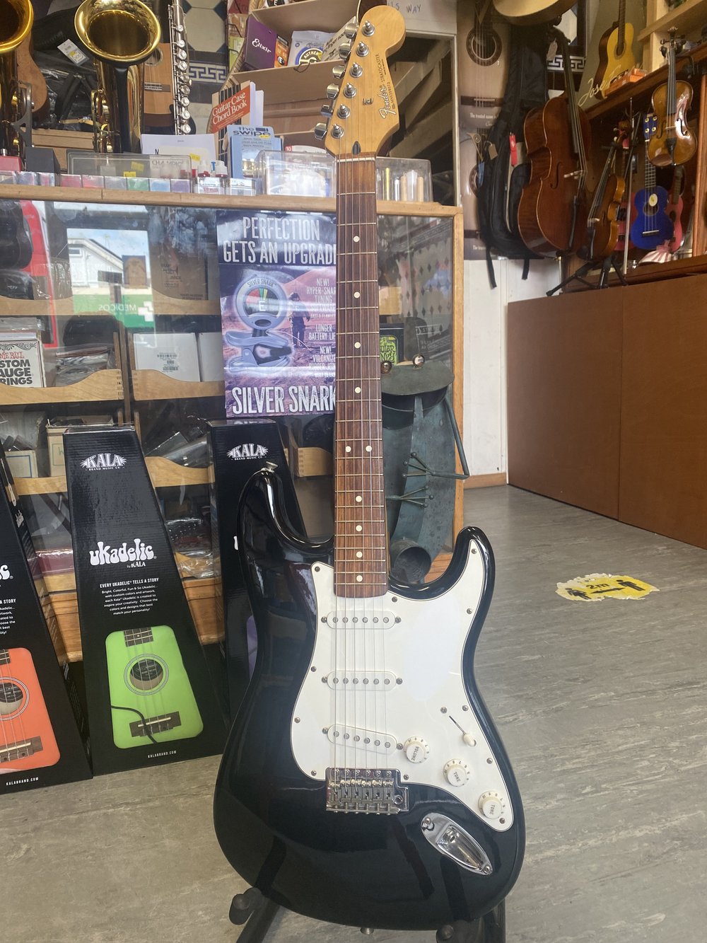 Fender　W/　Stratocaster　1998/99　Music　—　Flight　Case　Soundheart