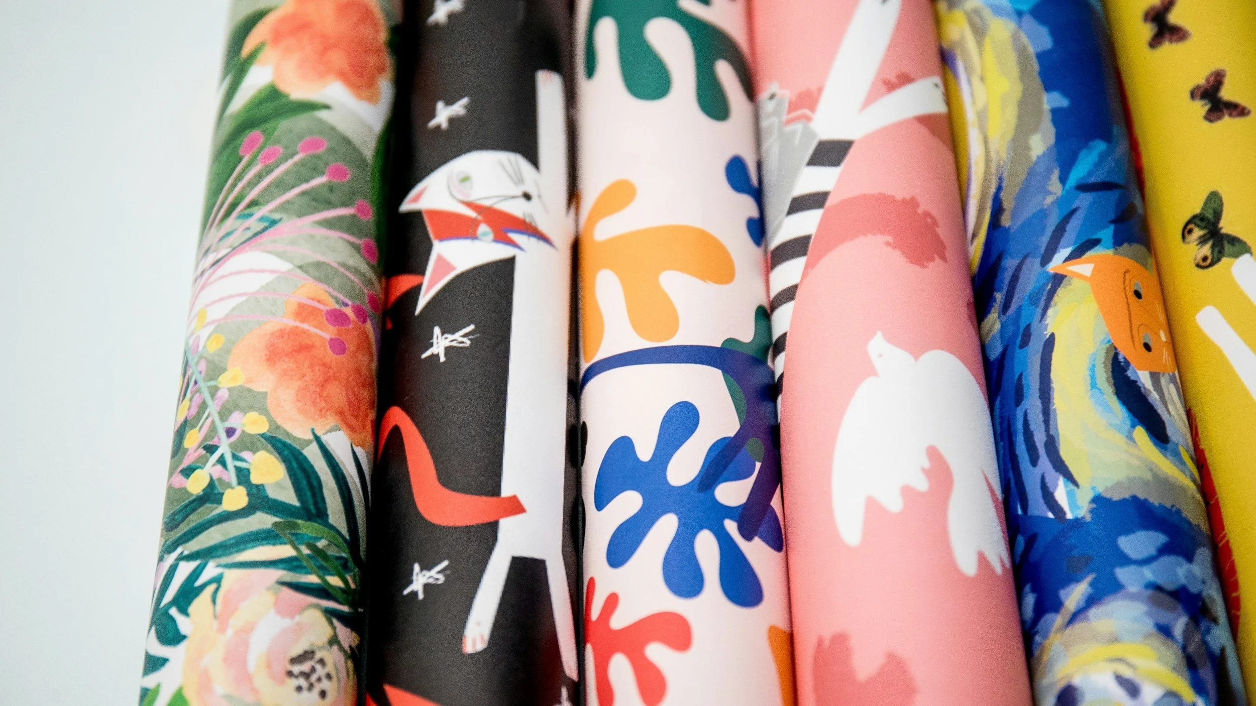 Gift wrapping paper