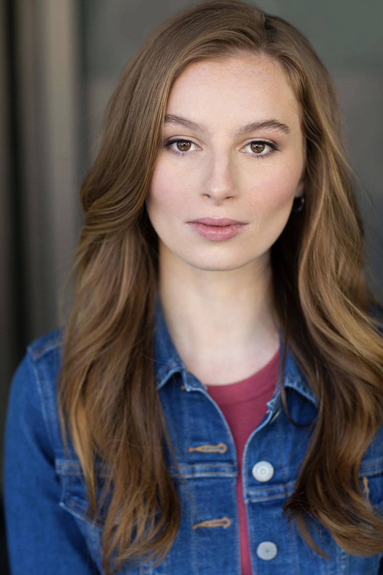 Ash Headshot 4.png