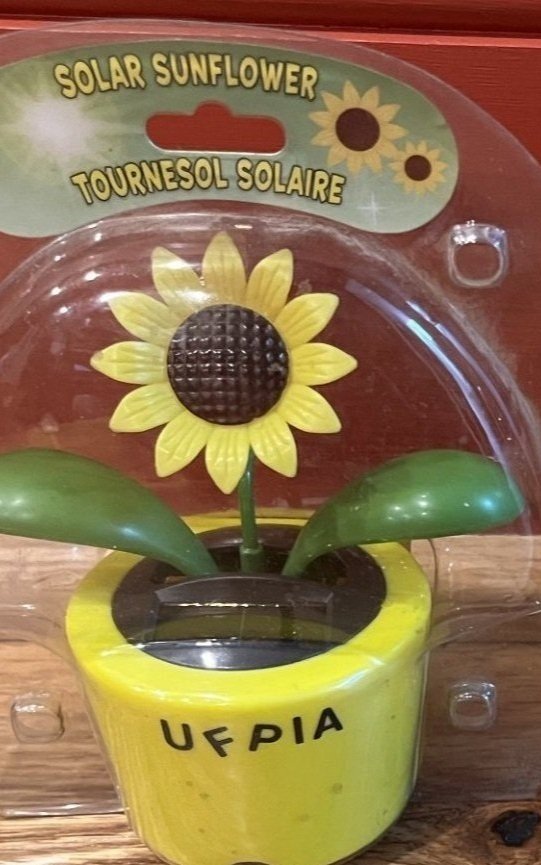 UFPIA%252Bsolar%252Bflowers.jpg