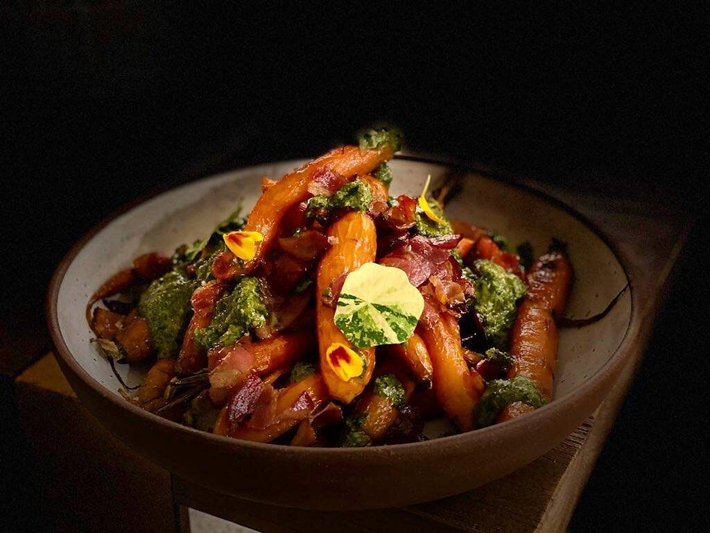 Heirloom carrots, carrot top pistou, Nueske&rsquo;s bacon, organic maple 

#park1039 #farmtotable #popup #foodphotography #instafood #slocal #805living #edible805 #smallevents #organic #supportlocal #gourmet #smallrestaurants #chefstyle #bestchefawar