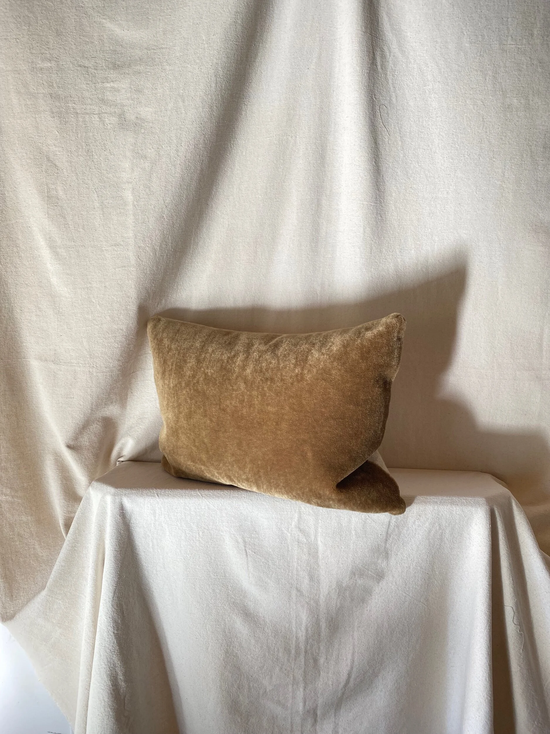 76DC12C3-0402-48D7-81FE-8A875D4CFF3D