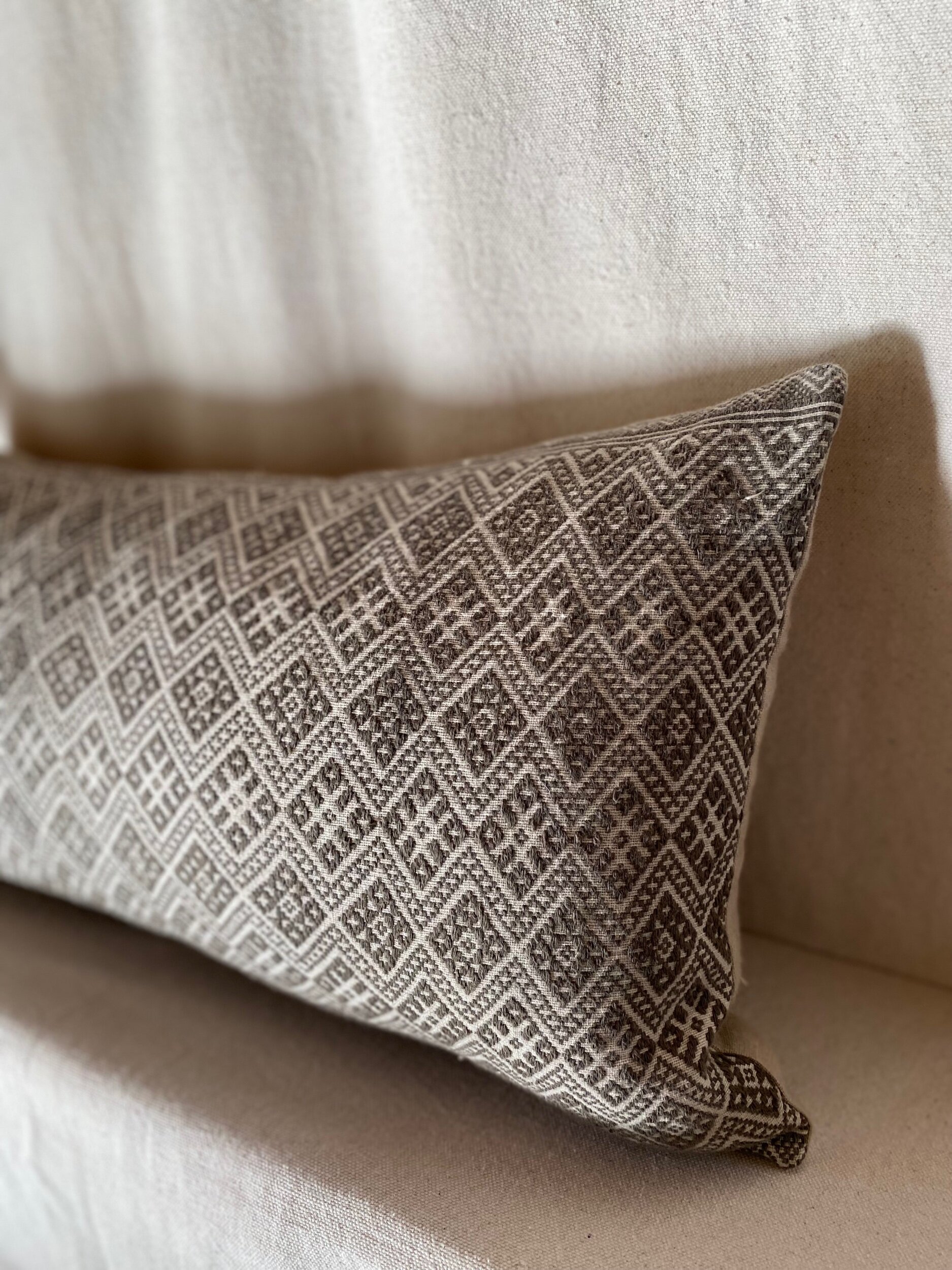 0FB5131E-7FAB-478E-8C7F-7520757EAC75