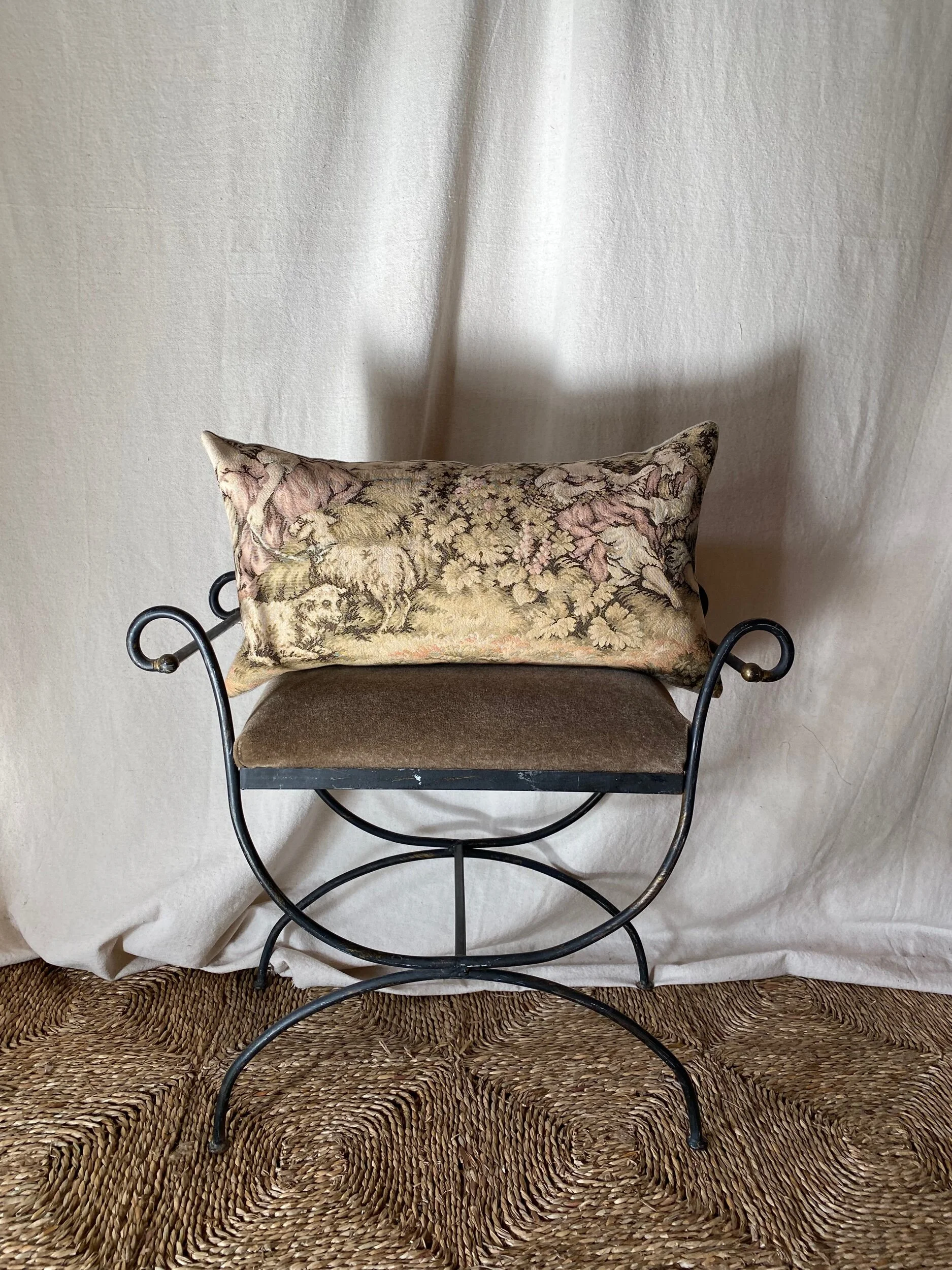 652F9ECB-D20D-4CA1-A46A-B632D05EF90A