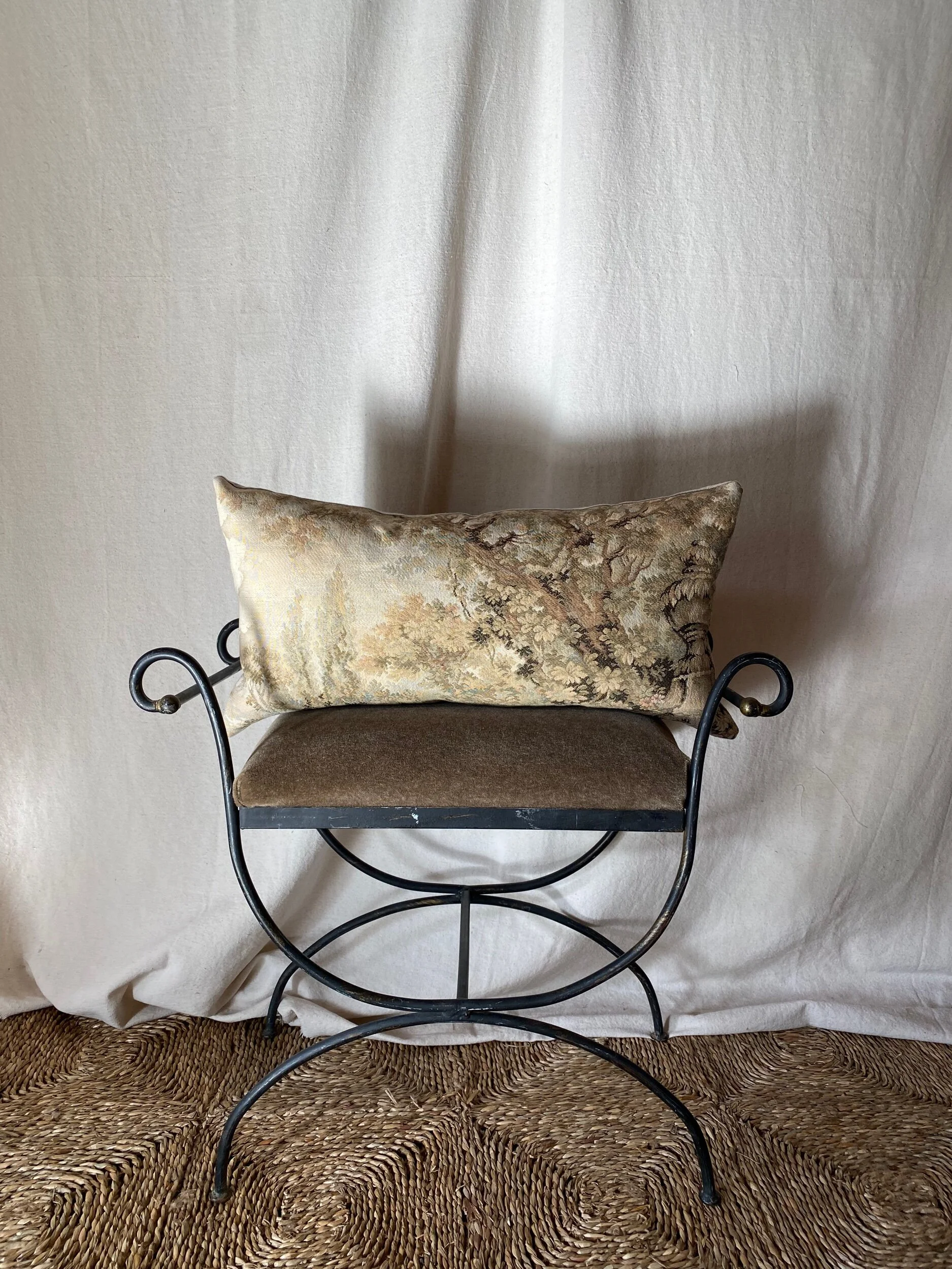 AC3329D3-76F3-4A8C-89F5-9F8026384480