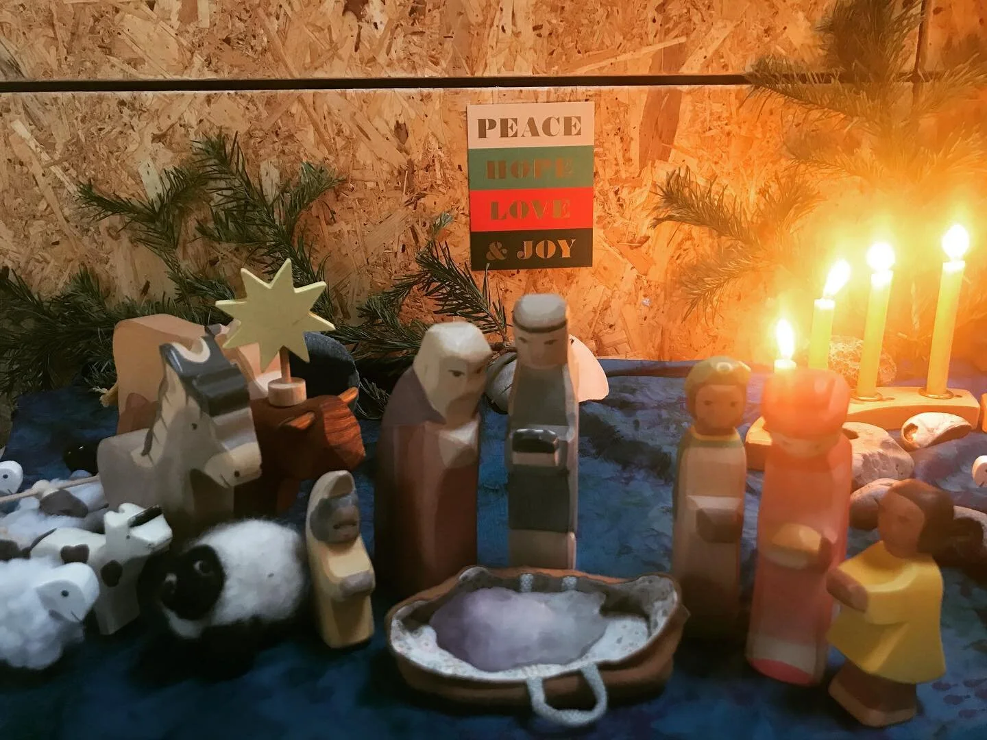 When I was younger and I would decorate the Christmas tree with my parents, my mother would wait until I had gone to bed and would re-hang the tree her way. I totally get that now. Though this is probably more of a need to play. #crystalchristchild
.