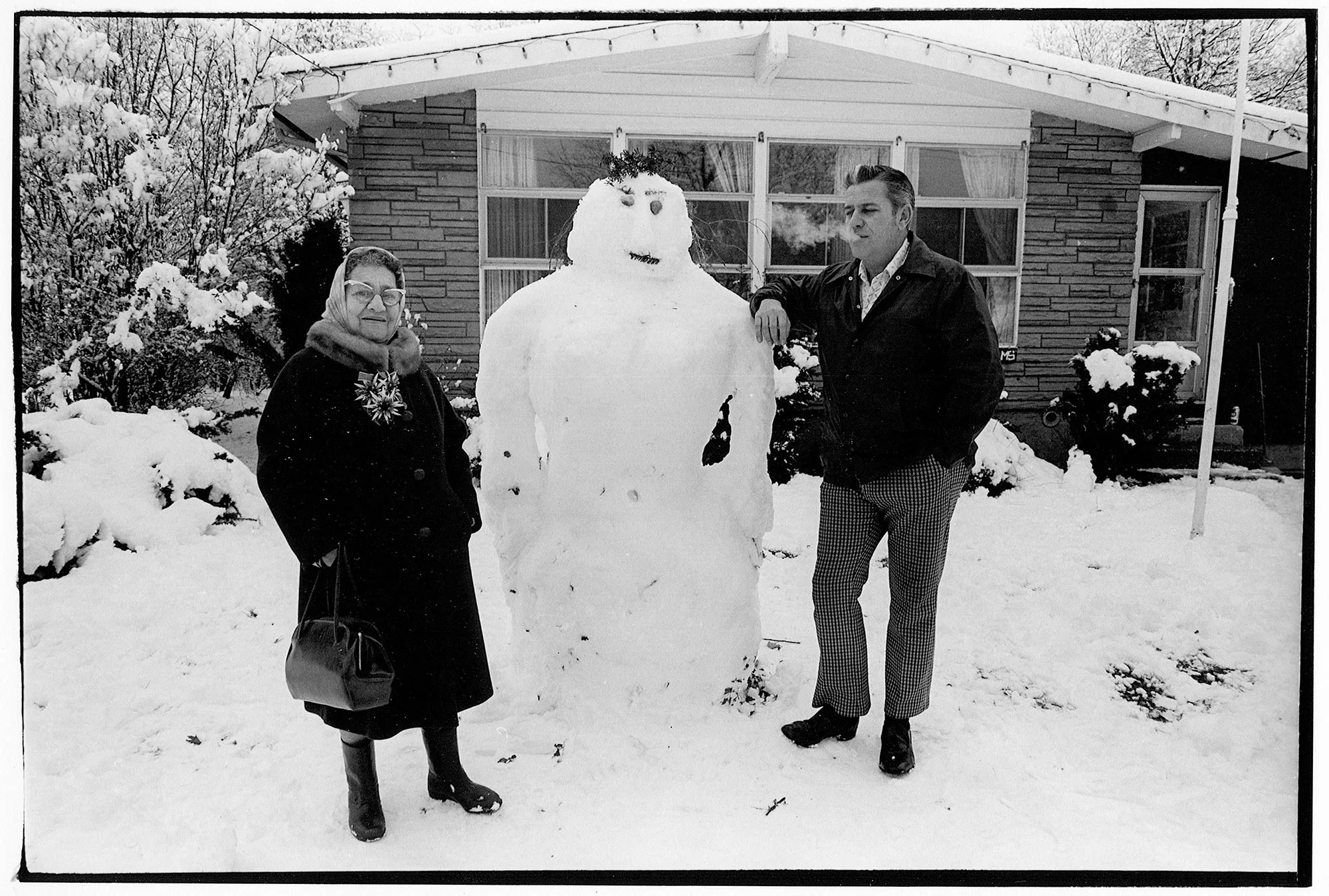Self-portrait-1-with-dad-and-grandma-and-snowman.jpg