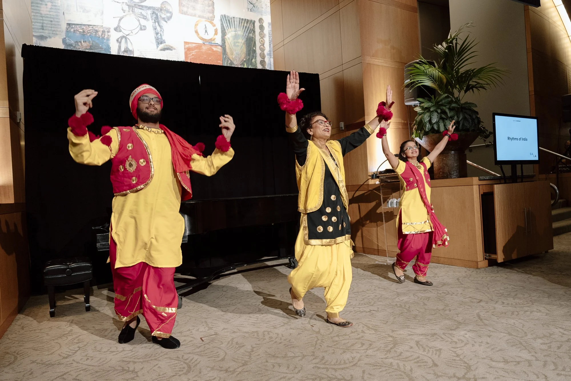 Seattle Symphony Opening Night Gala_seattle event photographer-598.jpg