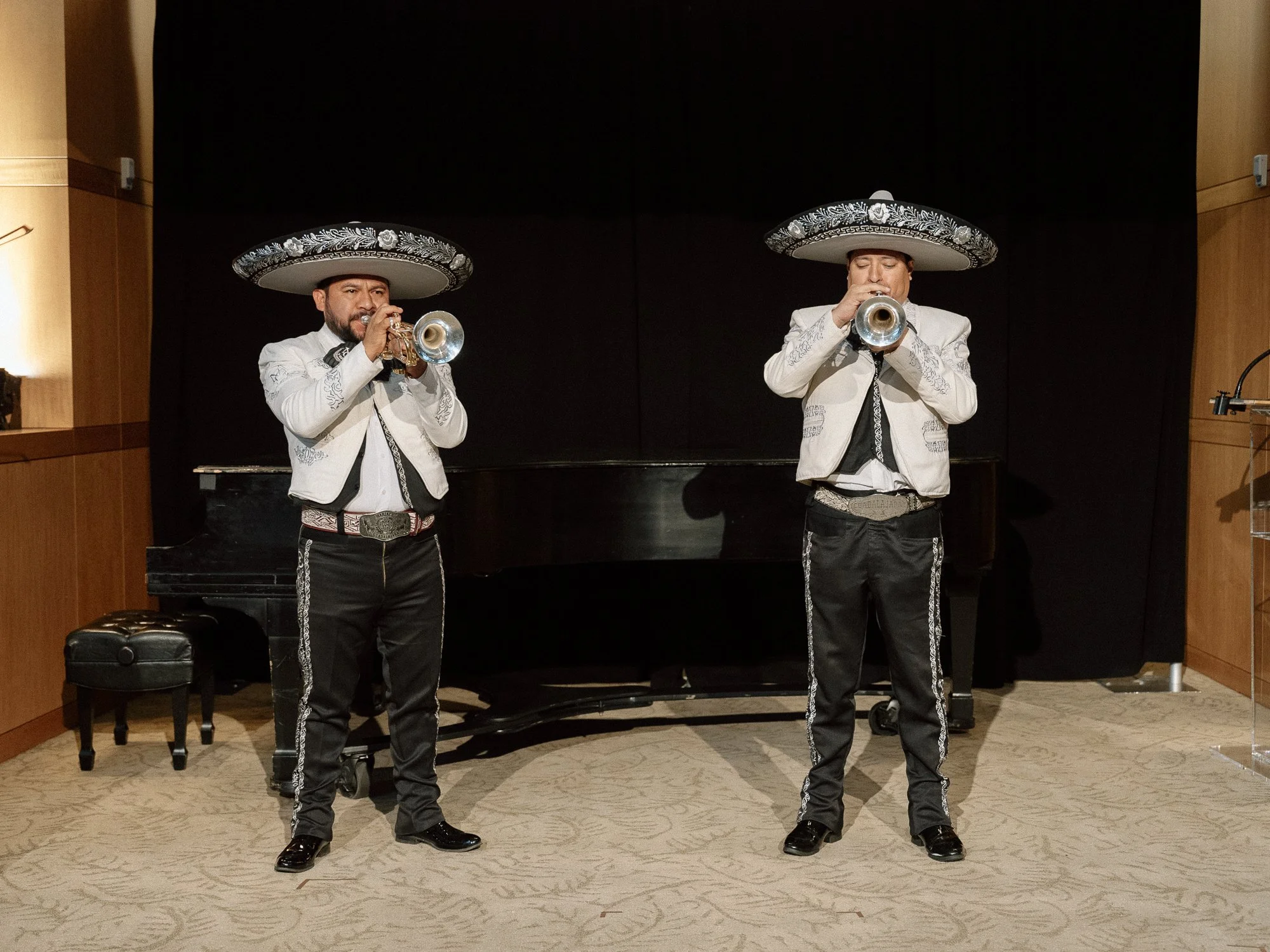 Seattle Symphony Opening Night Gala_seattle event photographer-315.jpg