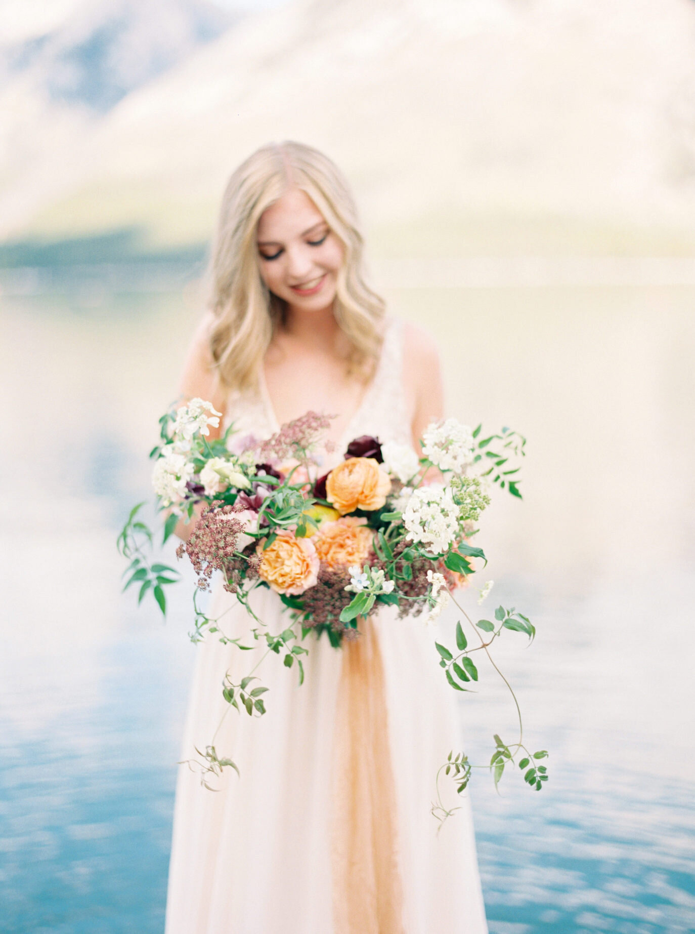 flower-artistry-beautiful-bridal-bouquet-wedding (Copy)