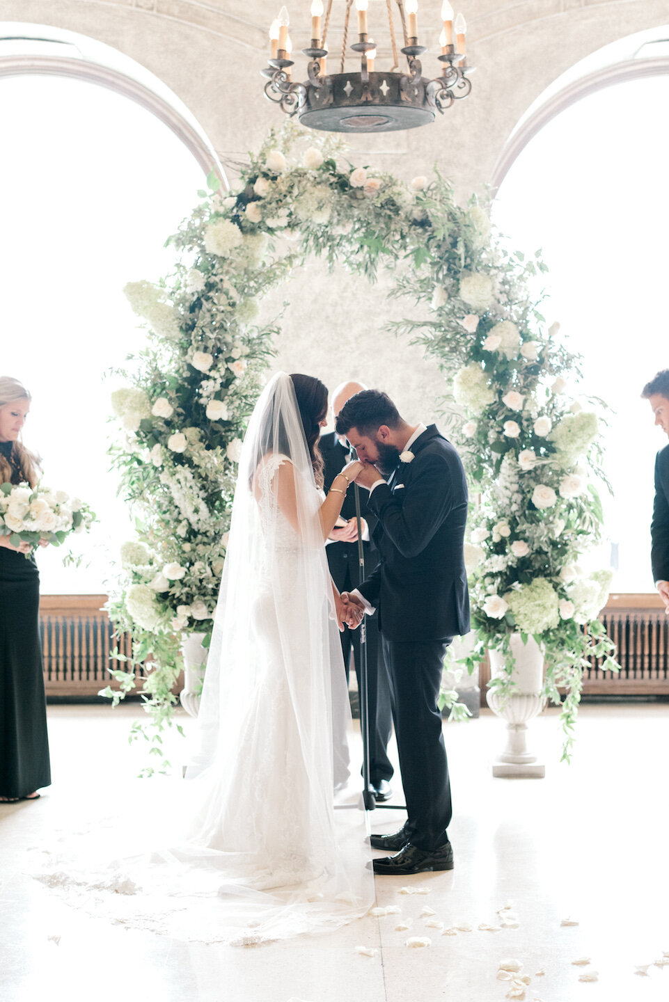 flower-artistry-beautiful-wedding-venue-flower-arch (Copy)