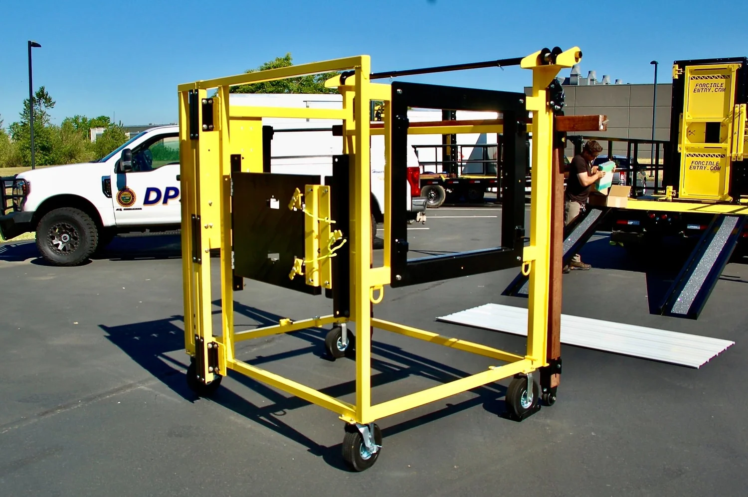 Forces Box Force Box — Forcible Entry, Inc.