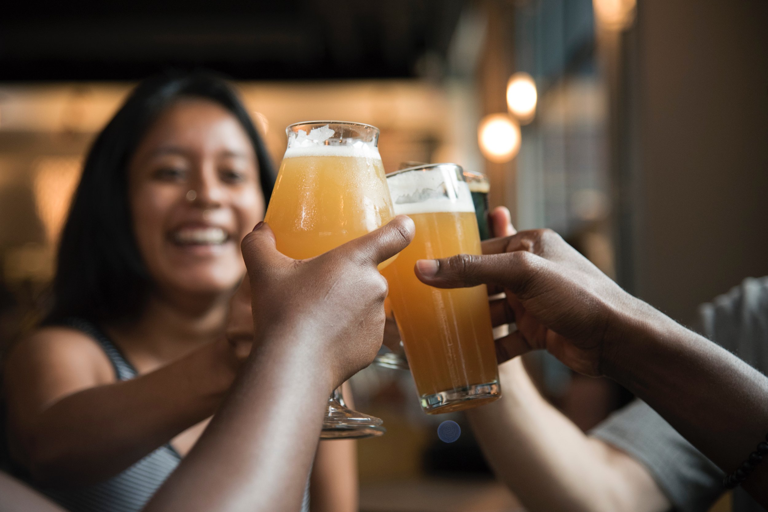 alcoholic-beverage-bar-beer-1269025.jpg