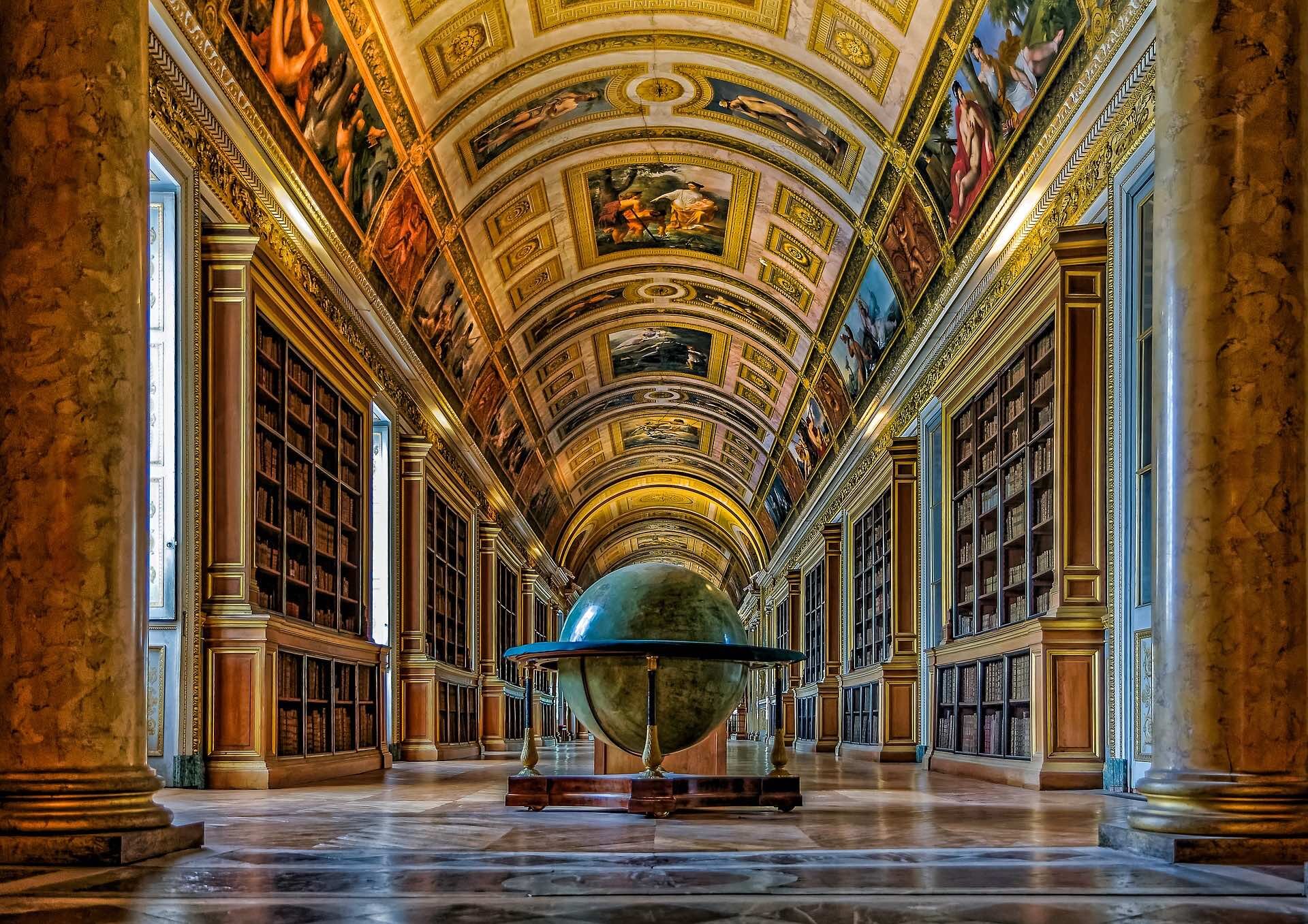 YOU WILL LOVE MISS LADYBUG'S LIBRARY