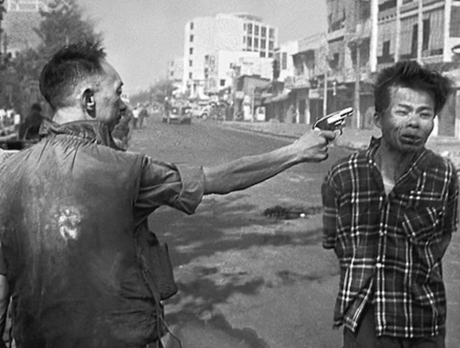 EXECUTION OF NGUYEN VAN LEM  by Eddie Adams