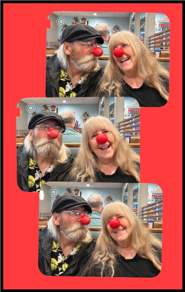 Couple a Clowns at iHop