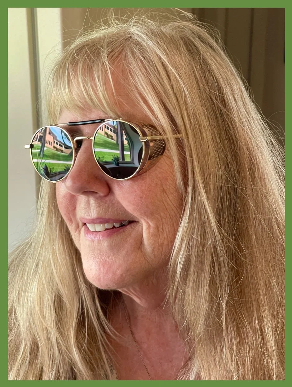 Daisy: Steampunk Glasses