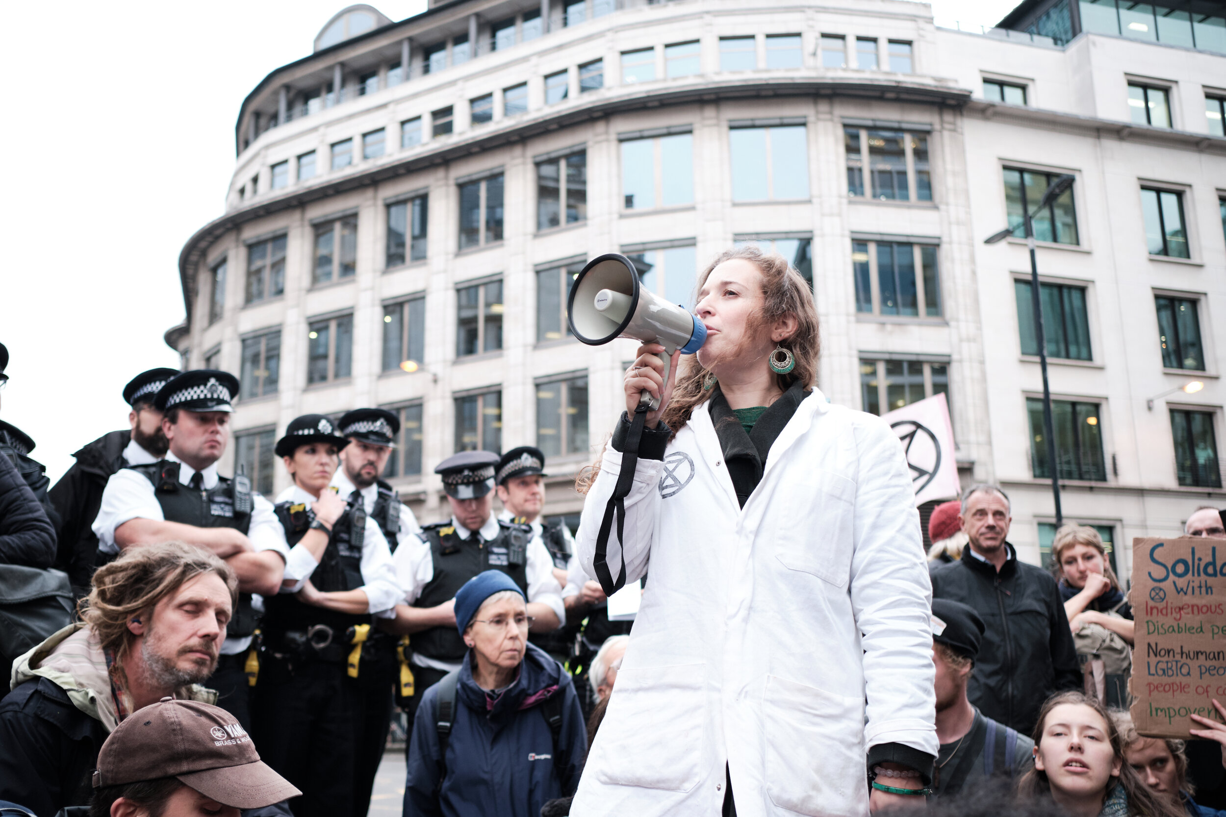  Analogous to Doctors for Extinction Rebellion, Scientists for Extinction Rebellion is a scientists collective who believe it is time to take non-violent direct action to confront catastrophic climate and ecological breakdown. At the time of publishi