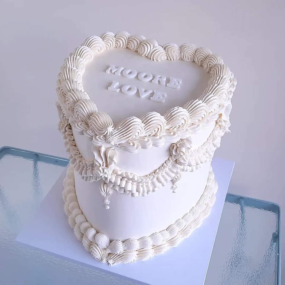 vintage heart cake.jpg