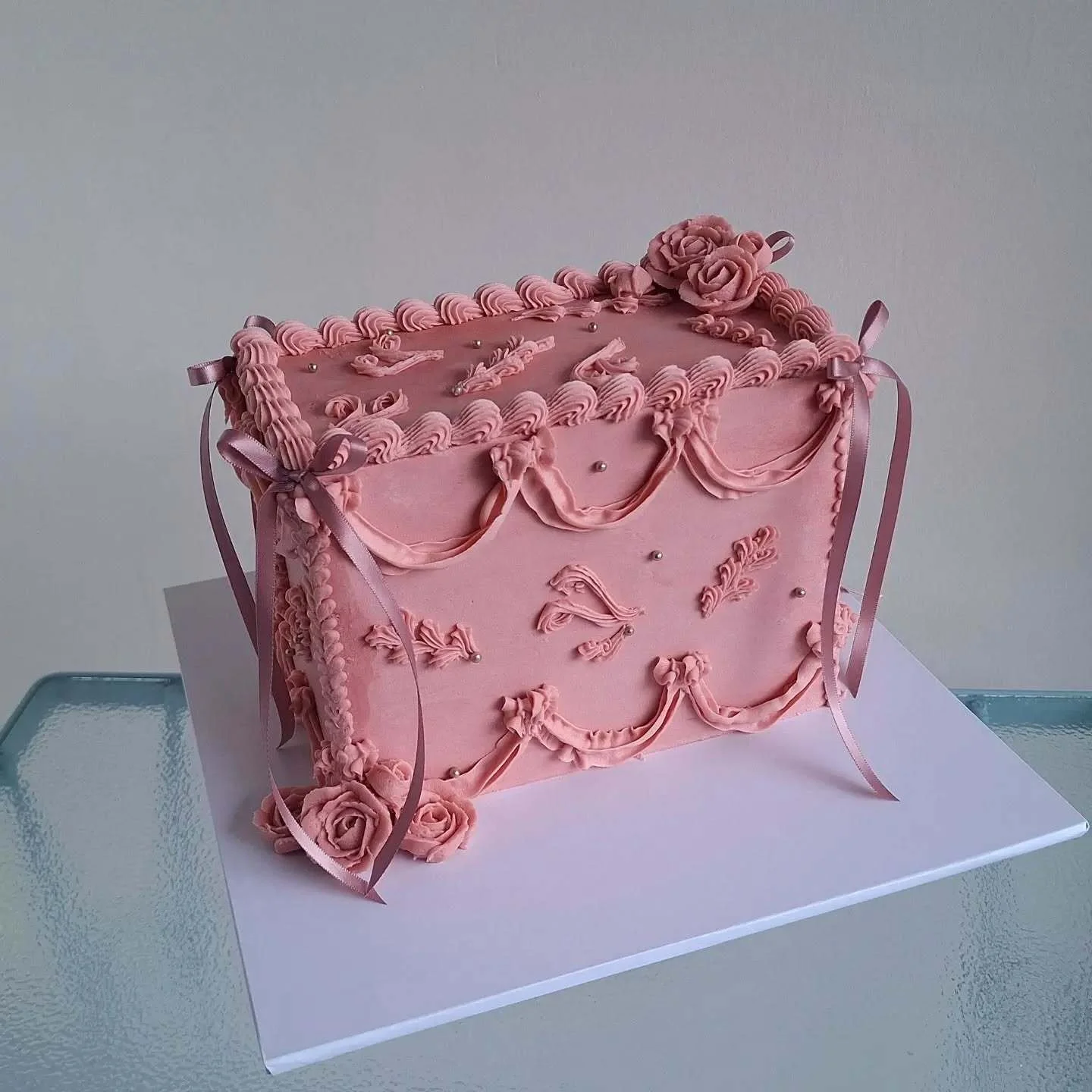 pink small rectangle cake.jpg
