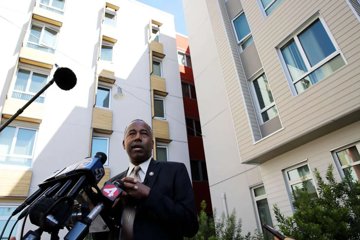 HUD chief Carson offers no help for SF in lightning-fast visit to public housing