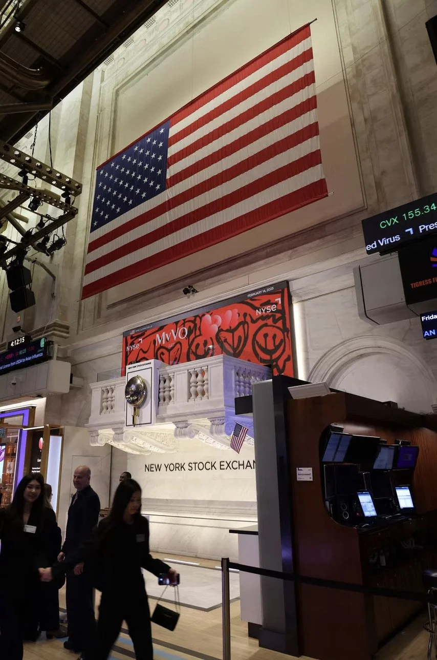 Visual artist, Miana's work featured as guests are leaving The New York Stock Exchange trading floor