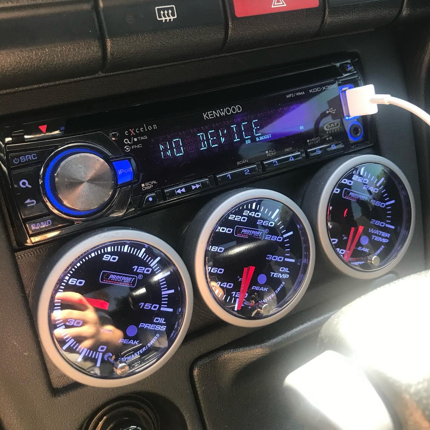 After the headgasket on our Zenki let go, I needed a way to mount some gauges to monitor things. I didn't want to stick them onto the dash, as the dash is in great condition, nor did I want them blocking my view of the cluster. So I came up with this