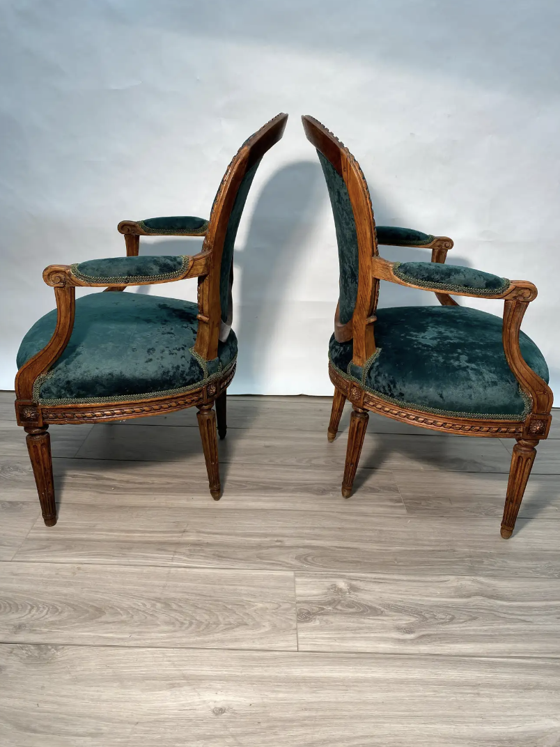 Antique French Walnut Louis XV Arm Chair - Reupholstered — The Art of  Antiquing