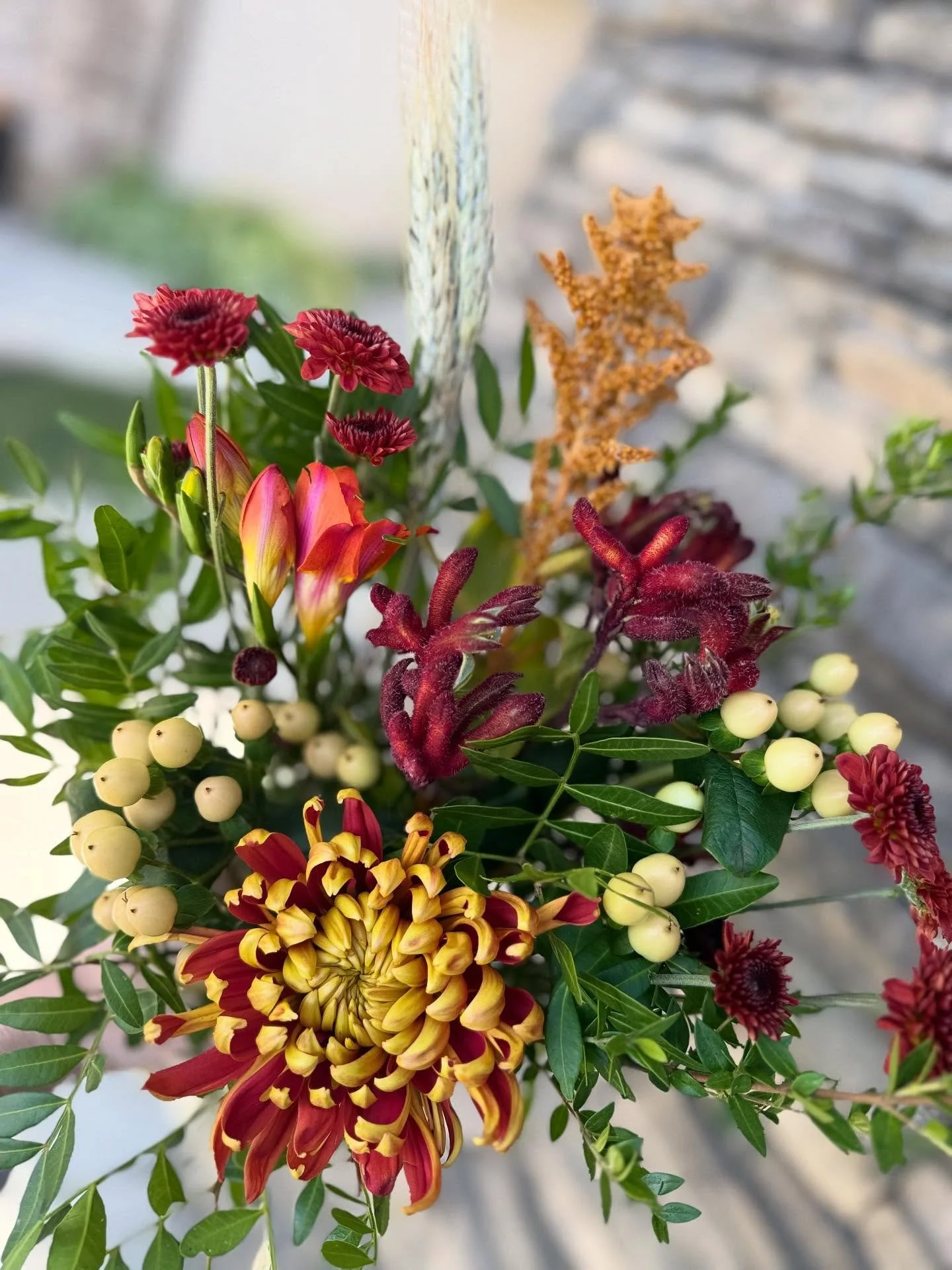 The past few weeks of bouquets have been filled with everything autumn does best&mdash;warm colors, rich textures, and a whole lot of cozy beauty. 🍂✨