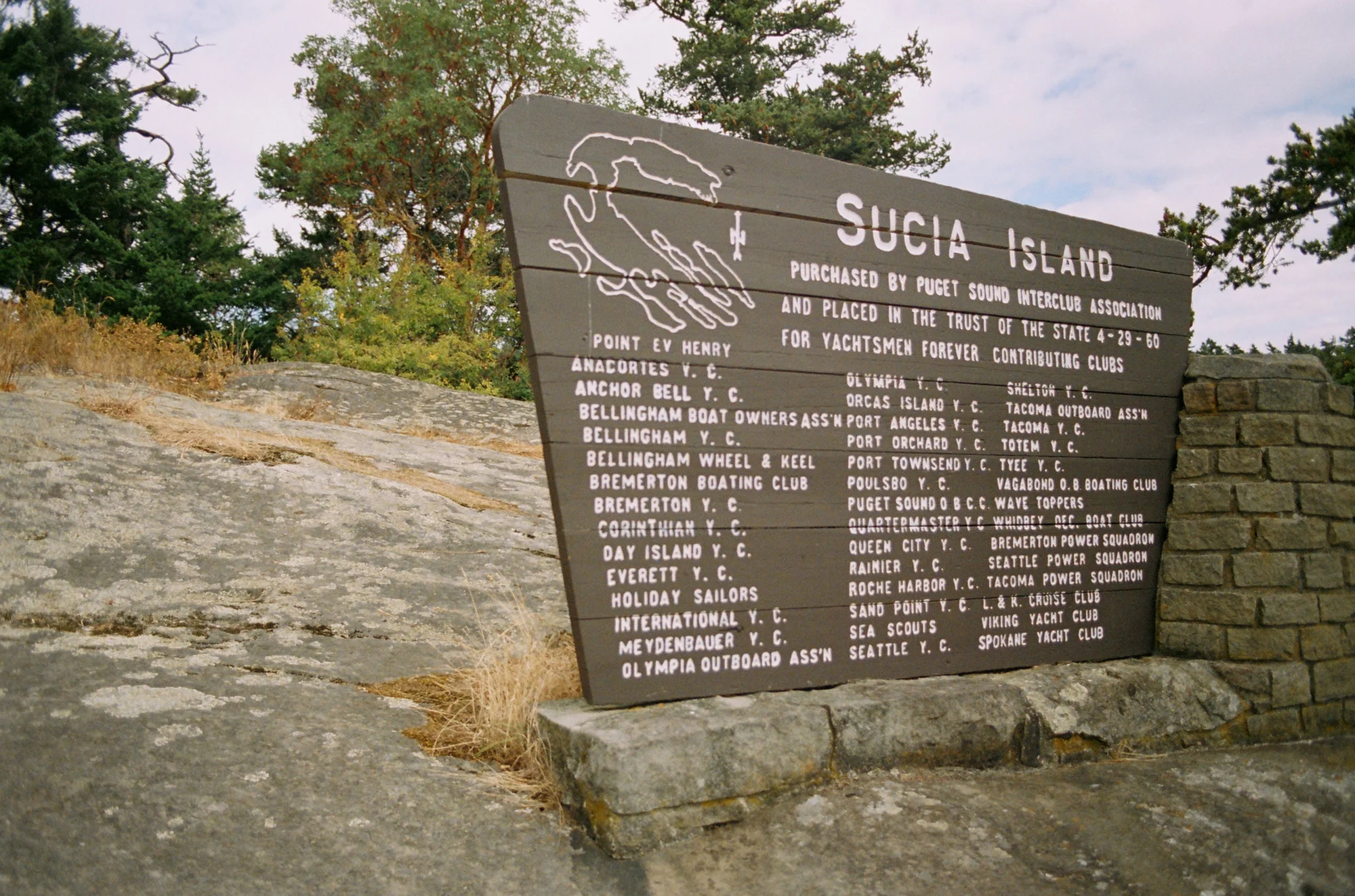 Film is not dead 366.JPG