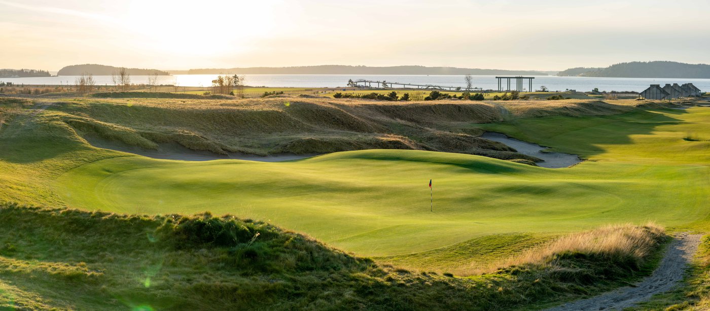 Chambers 18th Hole - Panorama
