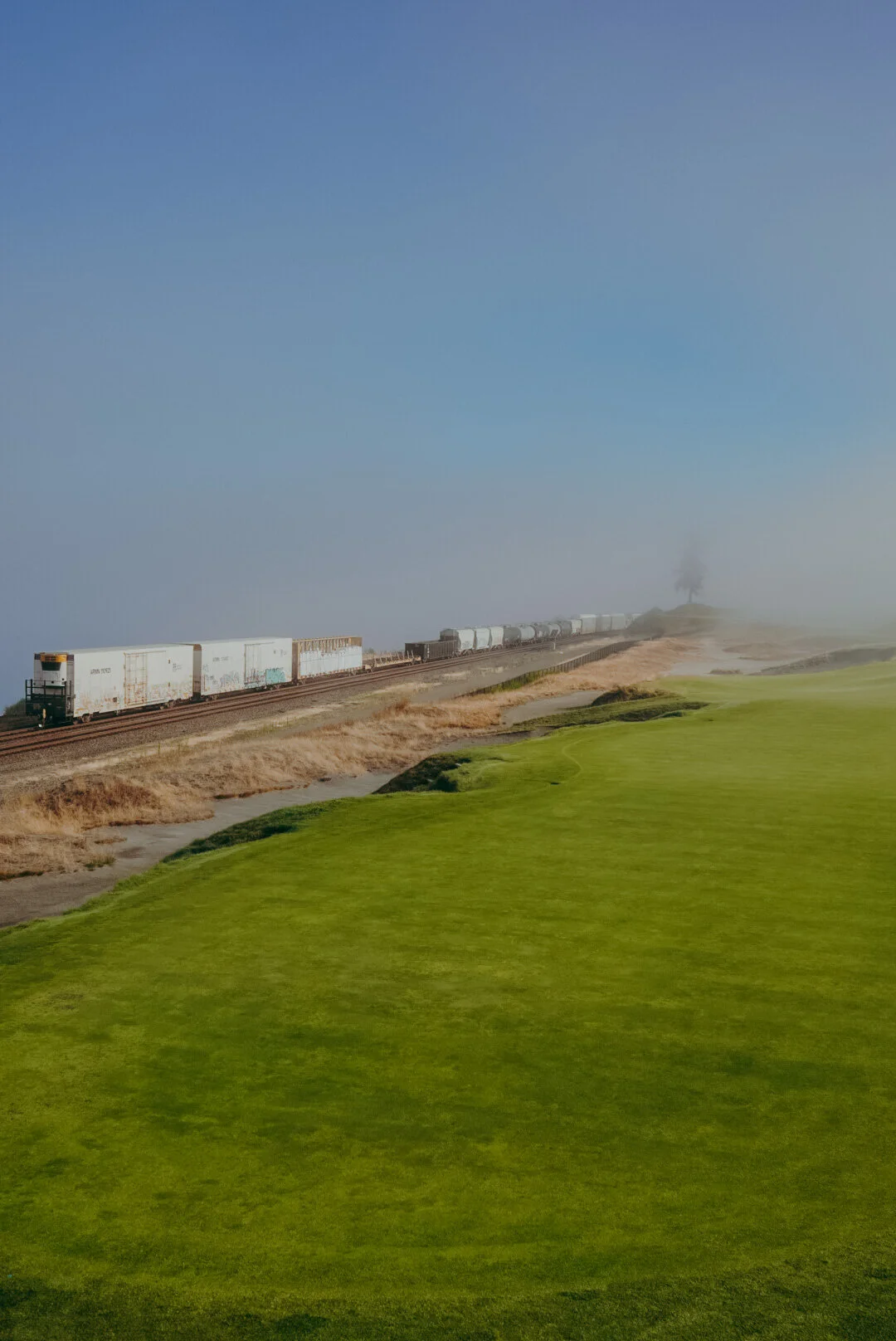 63B28D02-72E6-4B19-AE8E-D09C9CFE0EAC