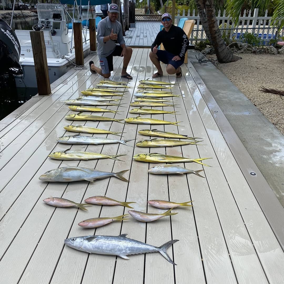 Had a great time guiding for @thierrysportfot on his boat over the weekend. The weather was a bit #nautical but the boys stuck it out and we ended up having a nice box of #mahi #yellowtail #yellowjack and a #ceromackerel 
&bull;
#GUARANTEEDFISH 
&bul