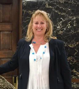 Patricia_Elliott,_Consul_&_Senior_Trade_Commissioner,_Canada_Consulate_-_HS.jpg