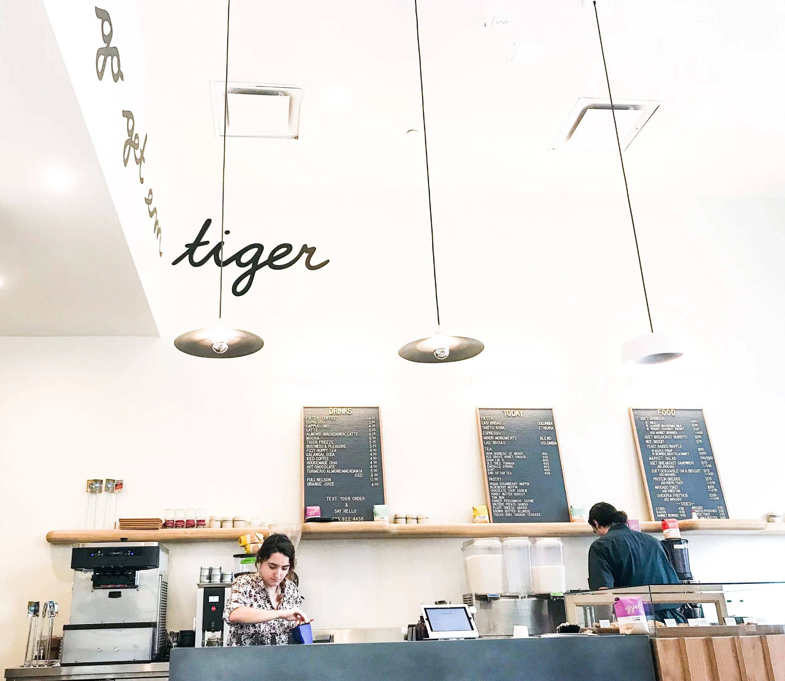  Go get ‘em tiger, Arts District 