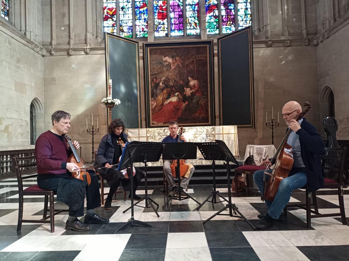 Rehearsing before our concert in Cambridge of music by William Byrd in King&rsquo;s College Chapel in front of Rubens&rsquo;s Adoration of the Magi.