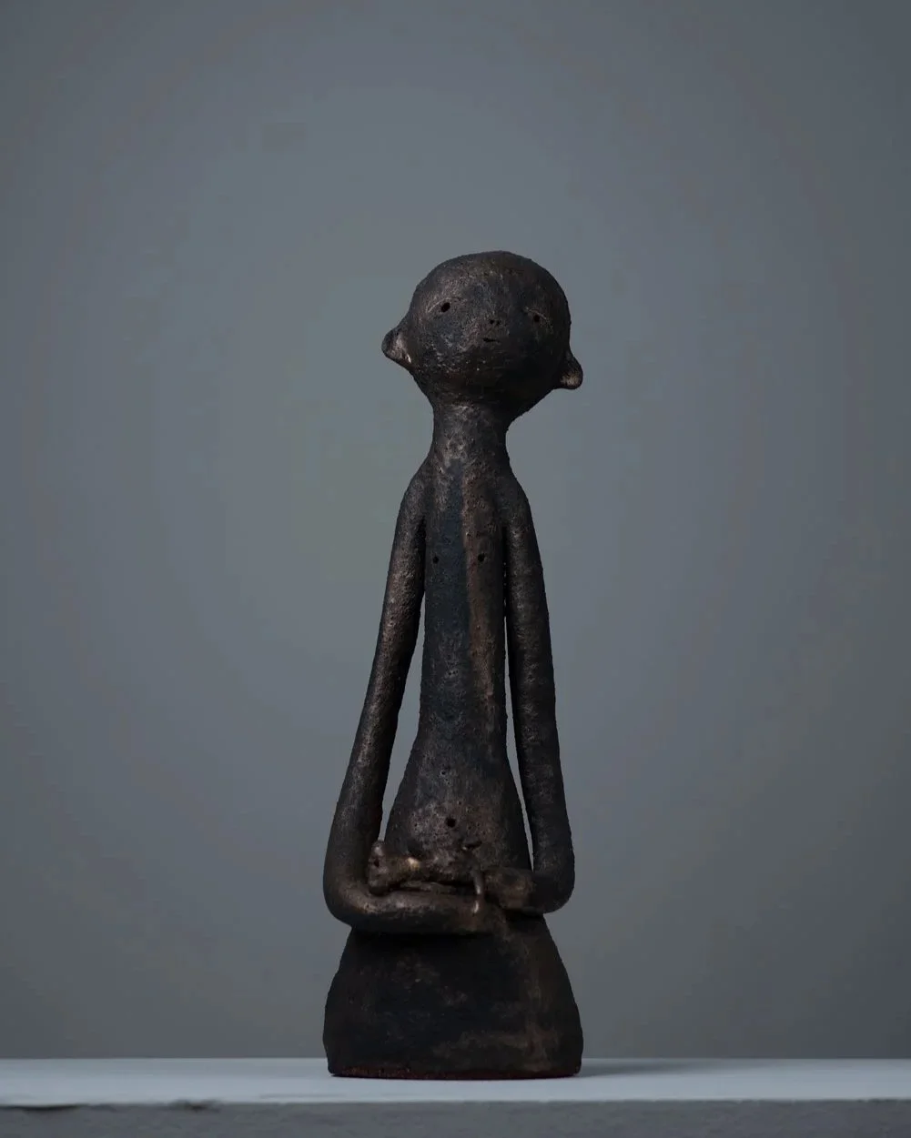 AleksandraZawada_man_with_mouse_ceramics_2026_photo_Lorenzo_Dalberto.jpg