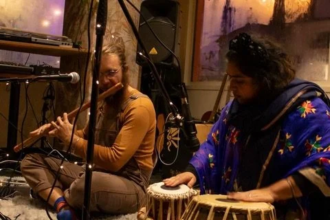 * flotsam winter gig photos PART 1 *

lovely shots of our flotsam friends who played some supporting acts at our gig last night @pulseandpickle :)

📸: @nsfolkmusic